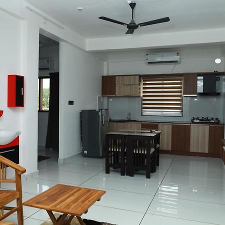 Achoos Residency Otel Tiruvalla Dış mekan fotoğraf
