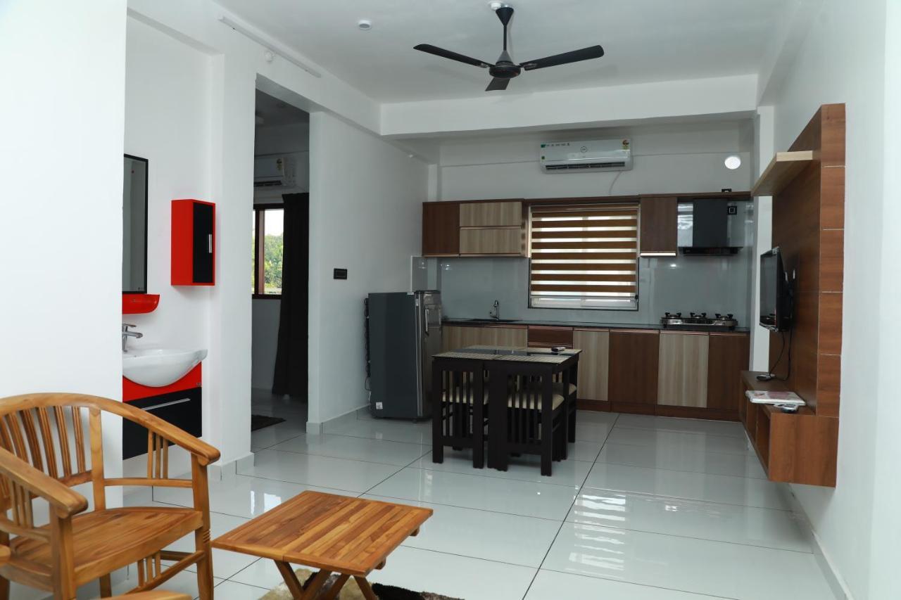Achoos Residency Otel Tiruvalla Dış mekan fotoğraf