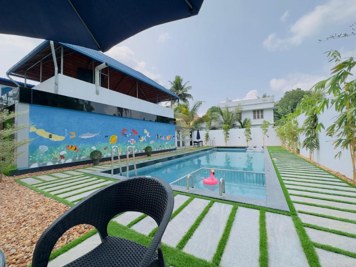 Achoos Residency Otel Tiruvalla Dış mekan fotoğraf