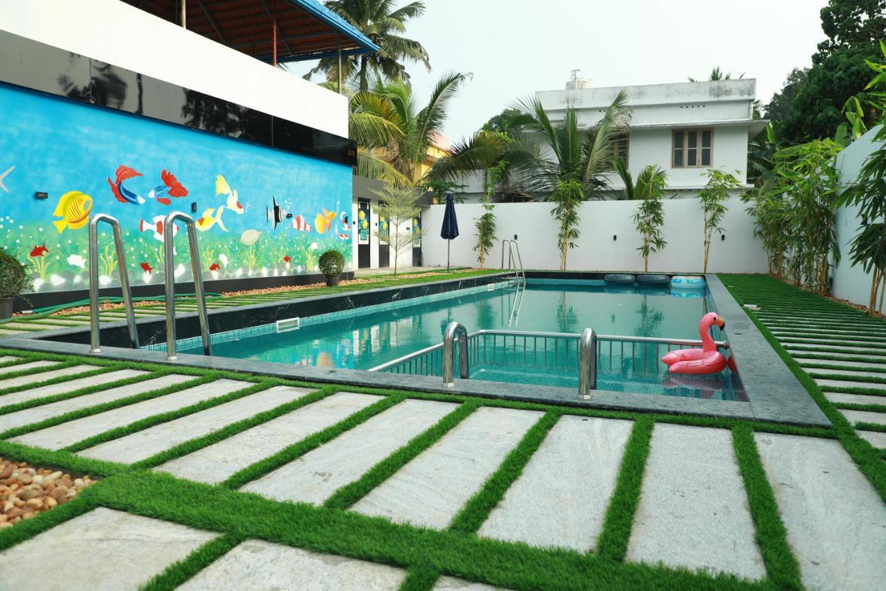 Achoos Residency Otel Tiruvalla Dış mekan fotoğraf